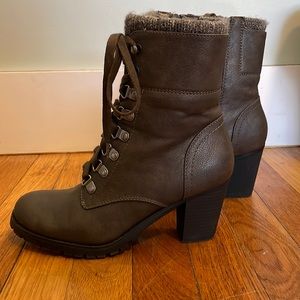 GH Bass heeled side zip boots
